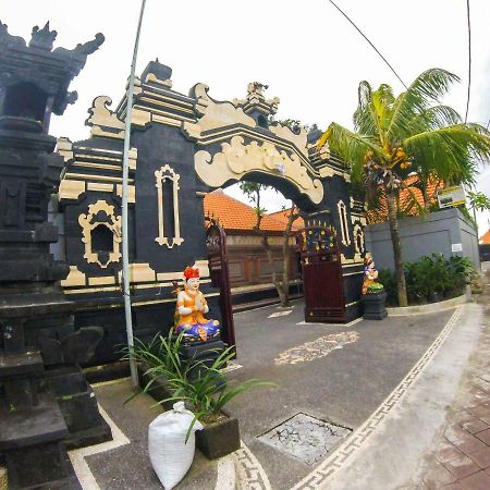 Putu Guest House Canggu Eksteriør billede