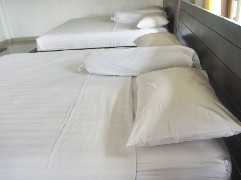 Putu Guest House Canggu Eksteriør billede
